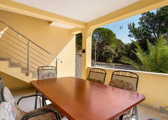 Rona Goran Apartment